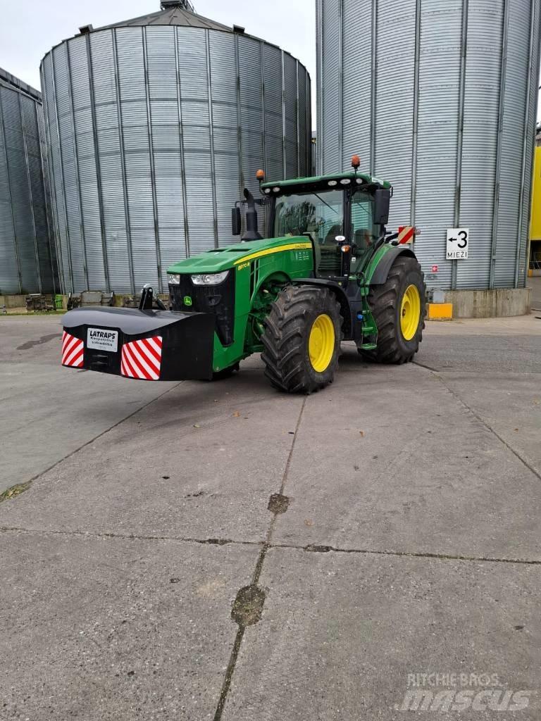 John Deere 8370 R الجرارات