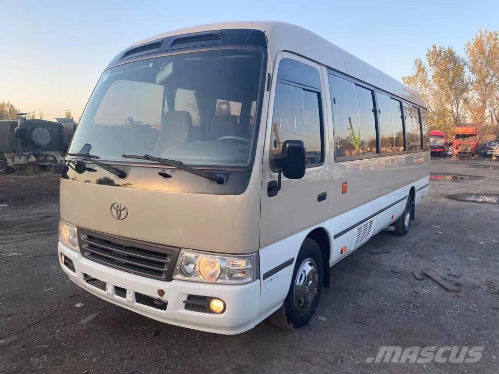 Toyota Coaster Bus حافلة صغيرة