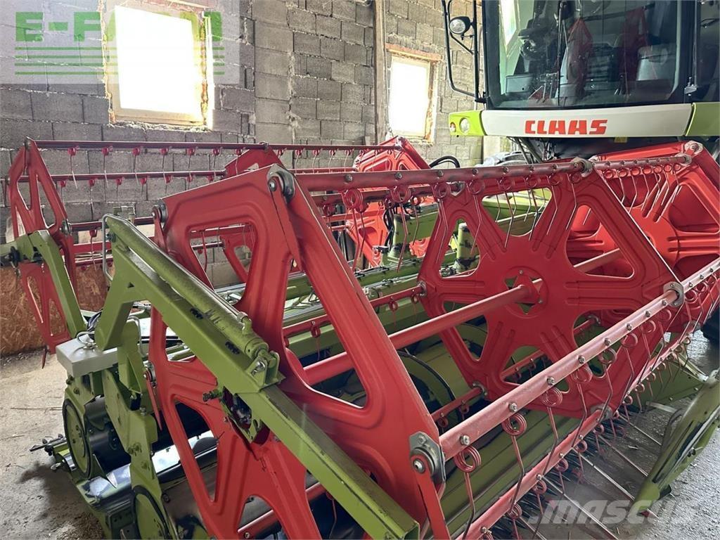 CLAAS tucano 420 حصادات