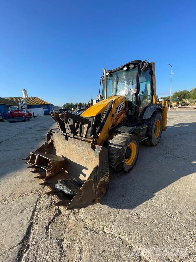 JCB 3CX لوادر ذات جرافات عكسية