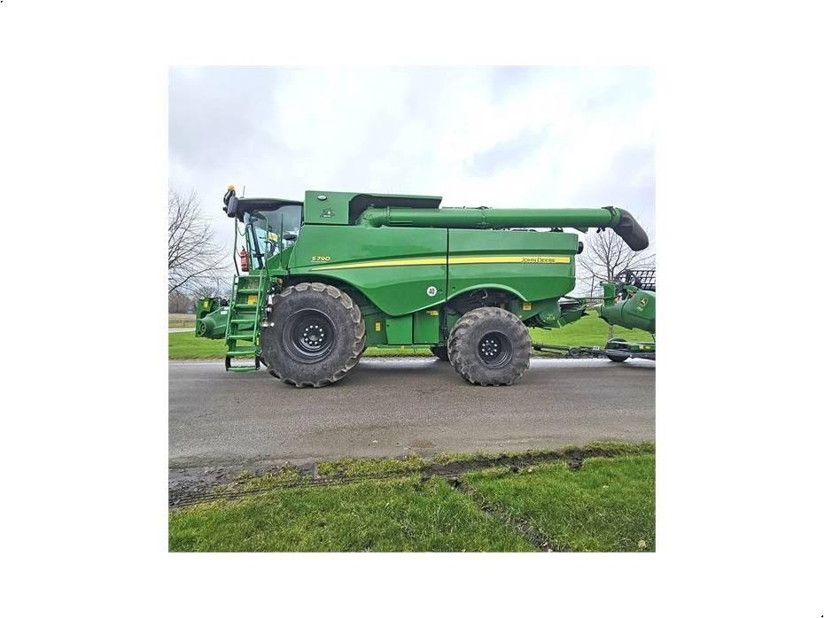 John Deere S 790 حصادات