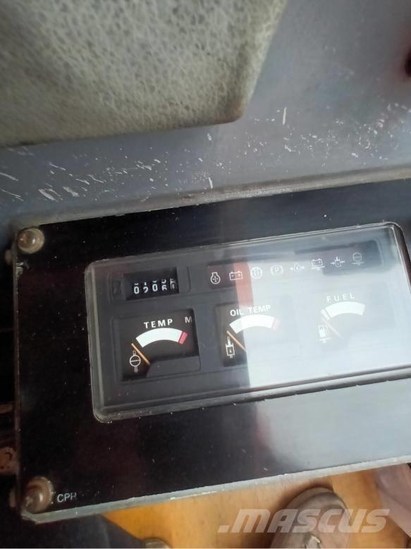 Sumitomo SC2000-3 رافعات مجنزرة