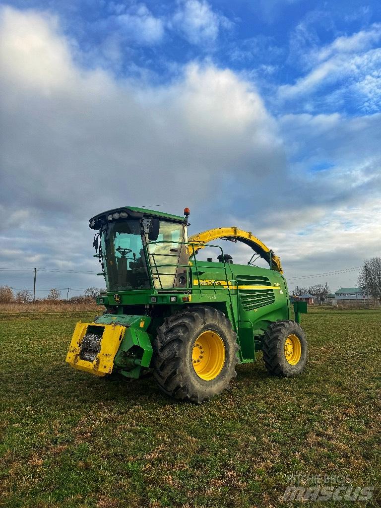 John Deere 7250 حصادات الأعلاف