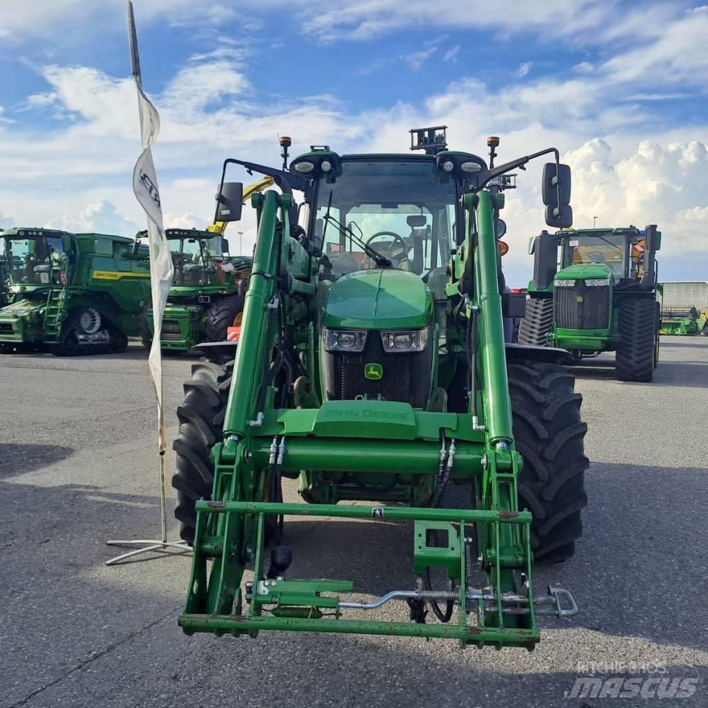 John Deere 5100 R الجرارات