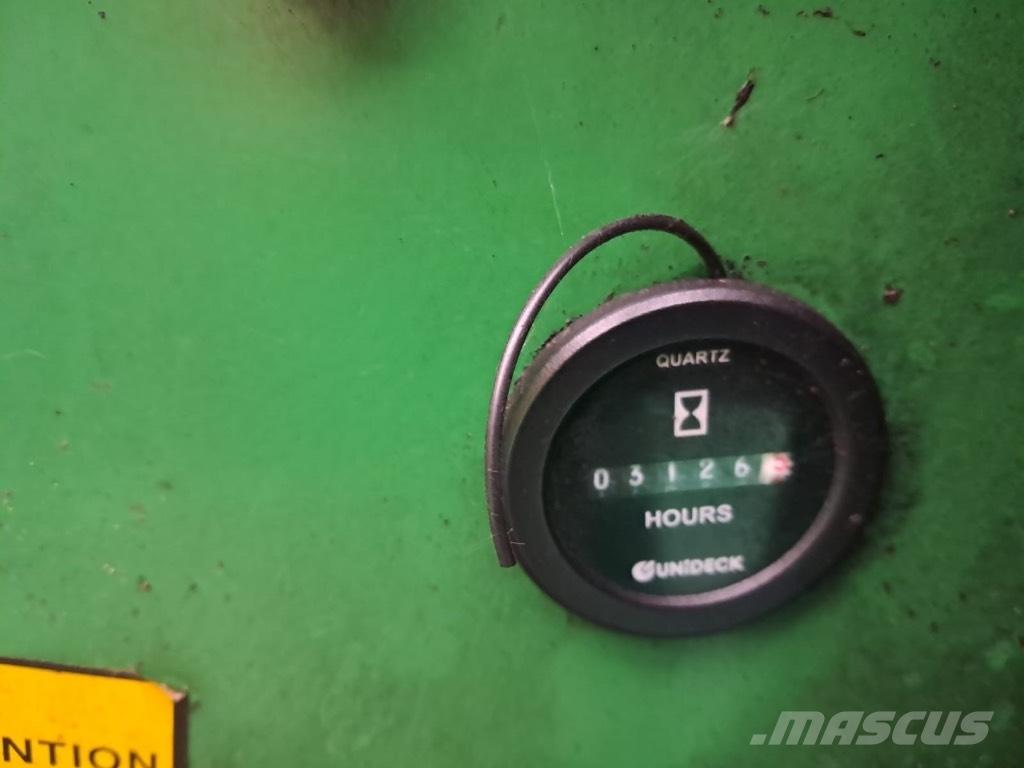 Avant 314 لوادر انزلاقية التوجيه