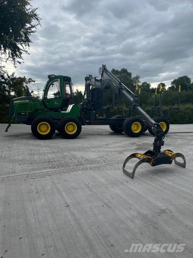 John Deere 1510G شاحنات