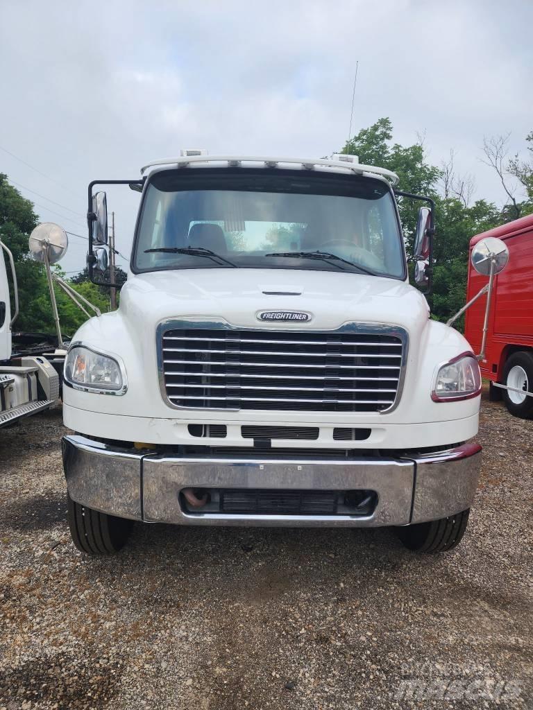 Freightliner M2 وحدات الجر