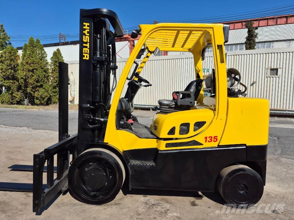 Hyster S 135 FT شاحنات ذات رافعات شوكية - أخرى