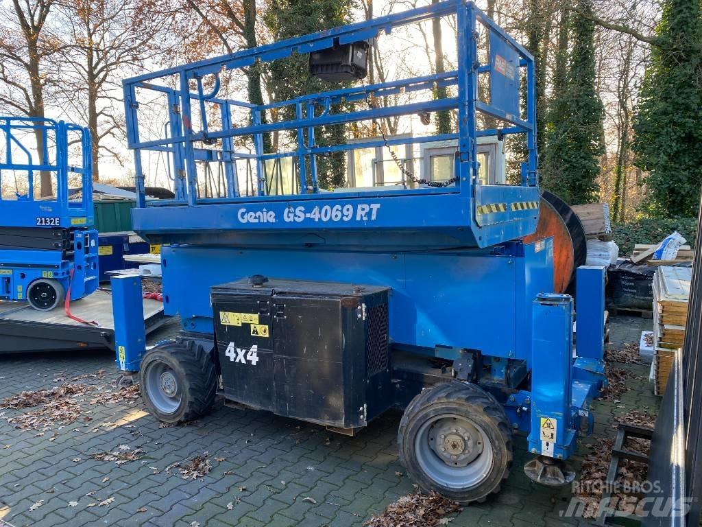 Genie GS 4069 RT رافعات مقصية الشكل