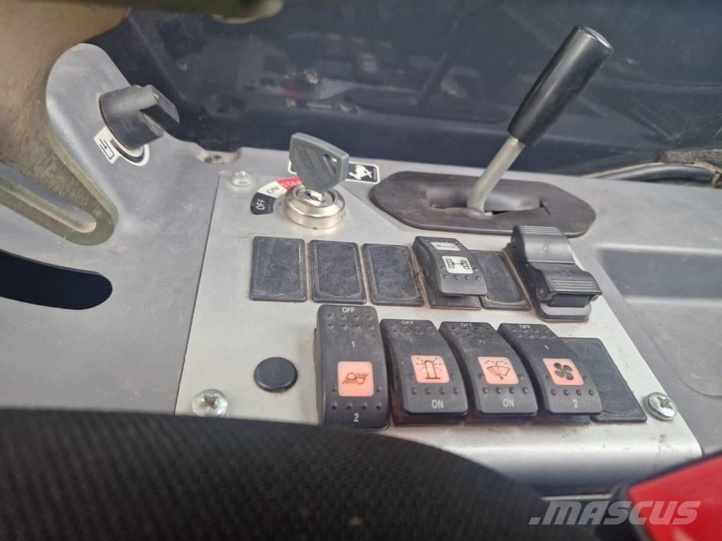 Yanmar SV 17 VT حفارات صغيرة أقل من 7 طن (حفارات صغيرة)