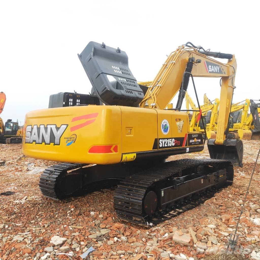 Sany SY 215 C حفارات زحافة