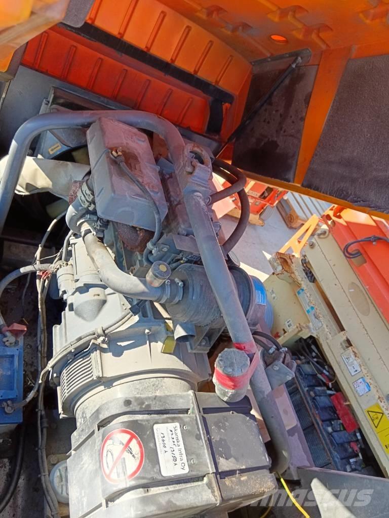 Atlas Copco QAX 30 مولدات ديزل