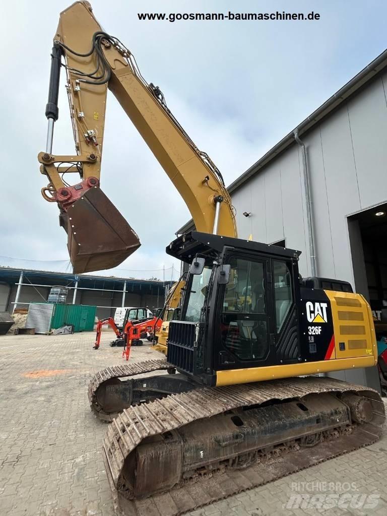 CAT 326 F LN حفارات زحافة