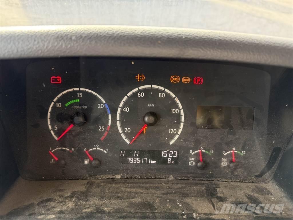 Scania R620 6X4 شاحنات بمقصورة وهيكل