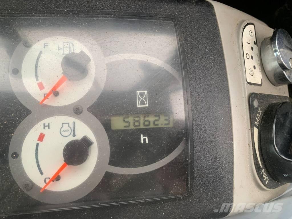 Komatsu PC 55 MR-3 حفارات صغيرة أقل من 7 طن (حفارات صغيرة)