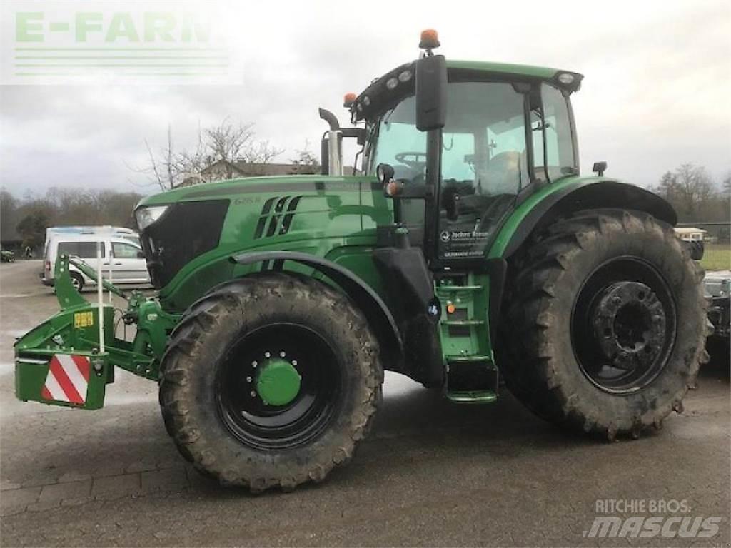 John Deere 6215r الجرارات