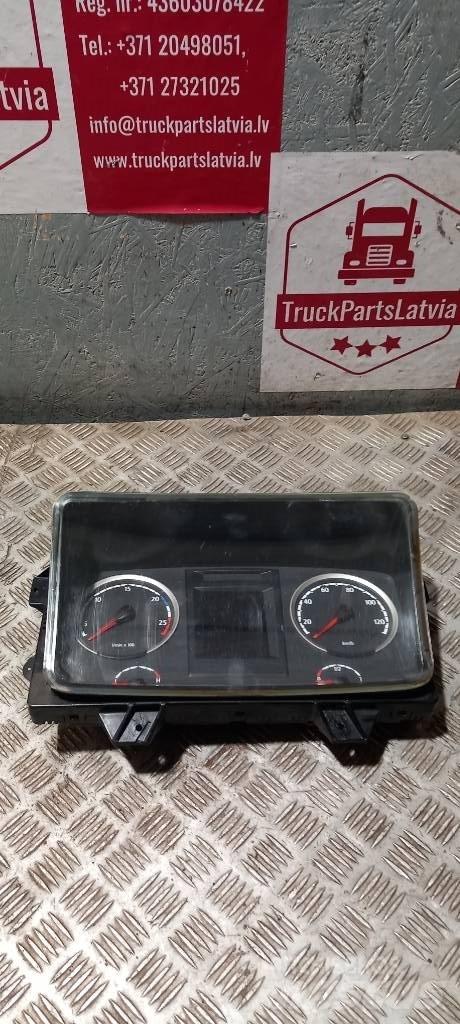 Scania R 440    2052210 كابينة والداخلية