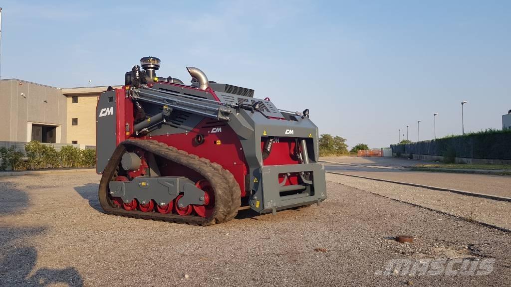 CM Multiskid RC لوادر صغيرة