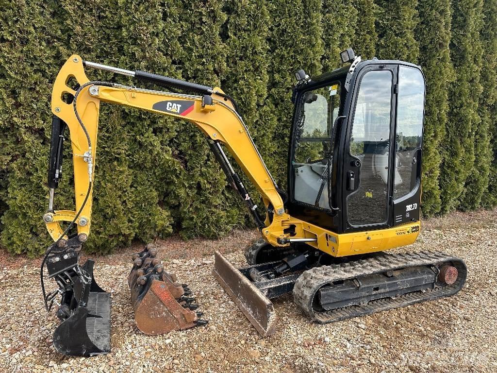 CAT 302.7 D CR حفارات صغيرة أقل من 7 طن (حفارات صغيرة)
