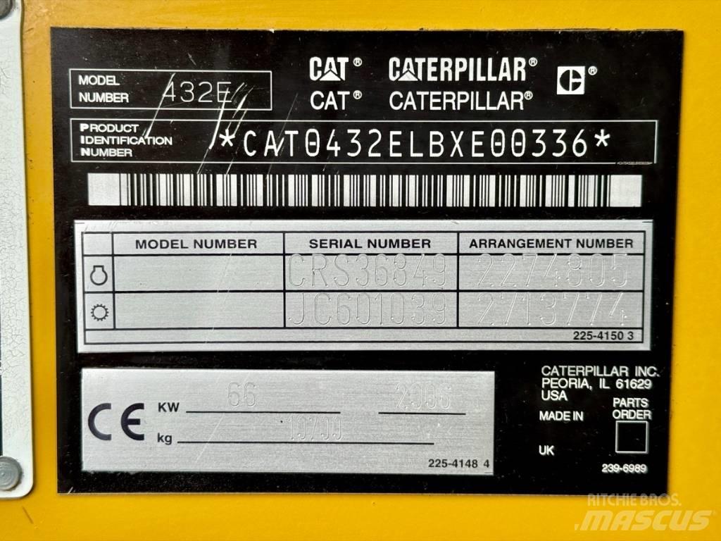 CAT 432 E لوادر ذات جرافات عكسية