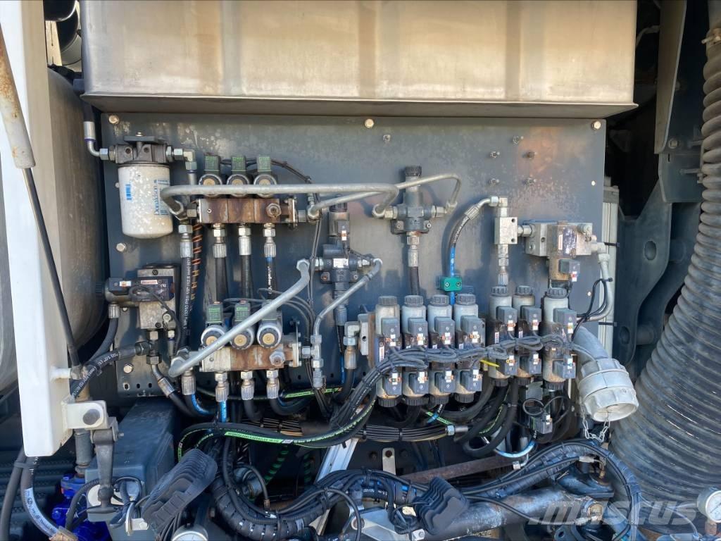 Scania G 410 شاحنات كاسحة