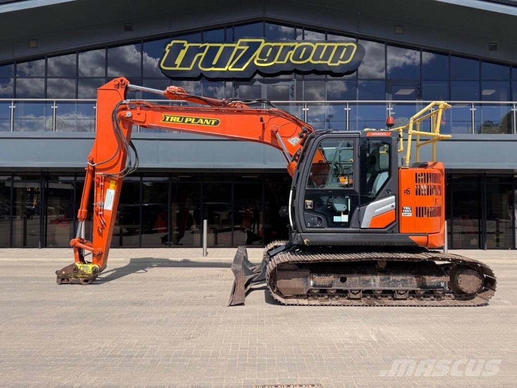 Hitachi ZX135USBL-7 حفارات زحافة