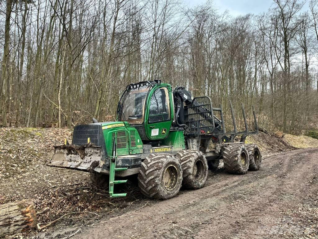 John Deere 1210 E شاحنات