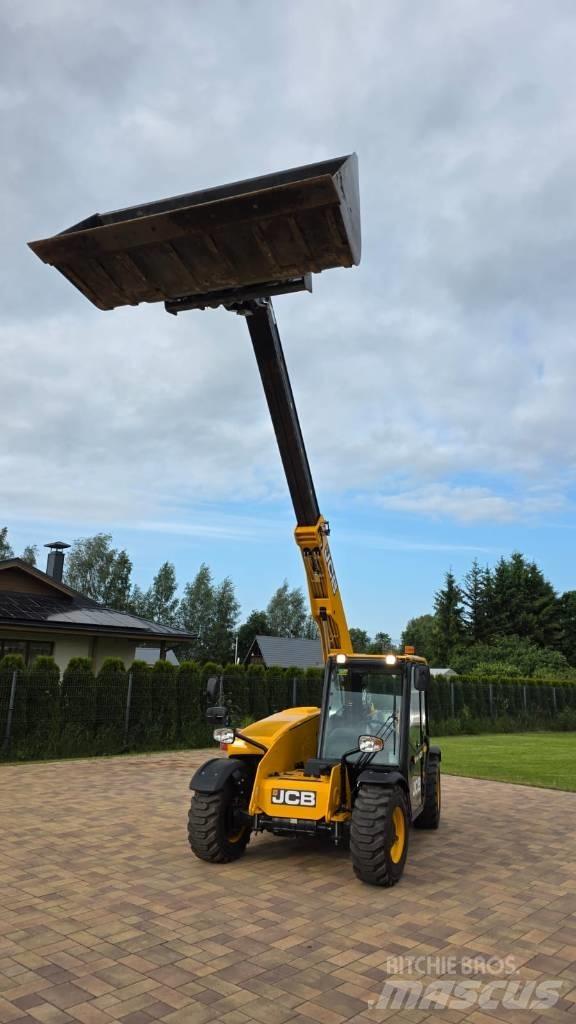 JCB 535-60 مناولات متداخلة