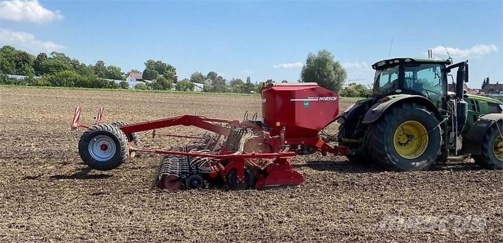 Horsch Pronto 6KR مثاقيب مدمجة