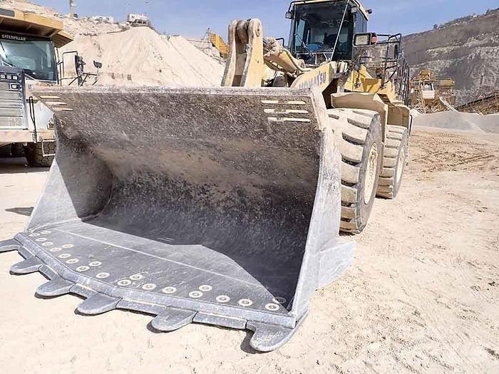 Komatsu WA600-8EO لوادر بعجل