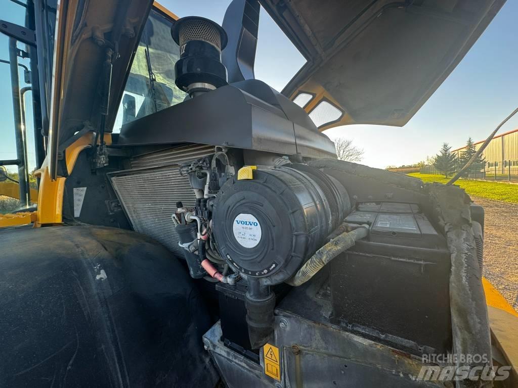 Volvo L 50 H لوادر بعجل