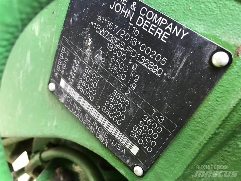 John Deere 7R 330 الجرارات