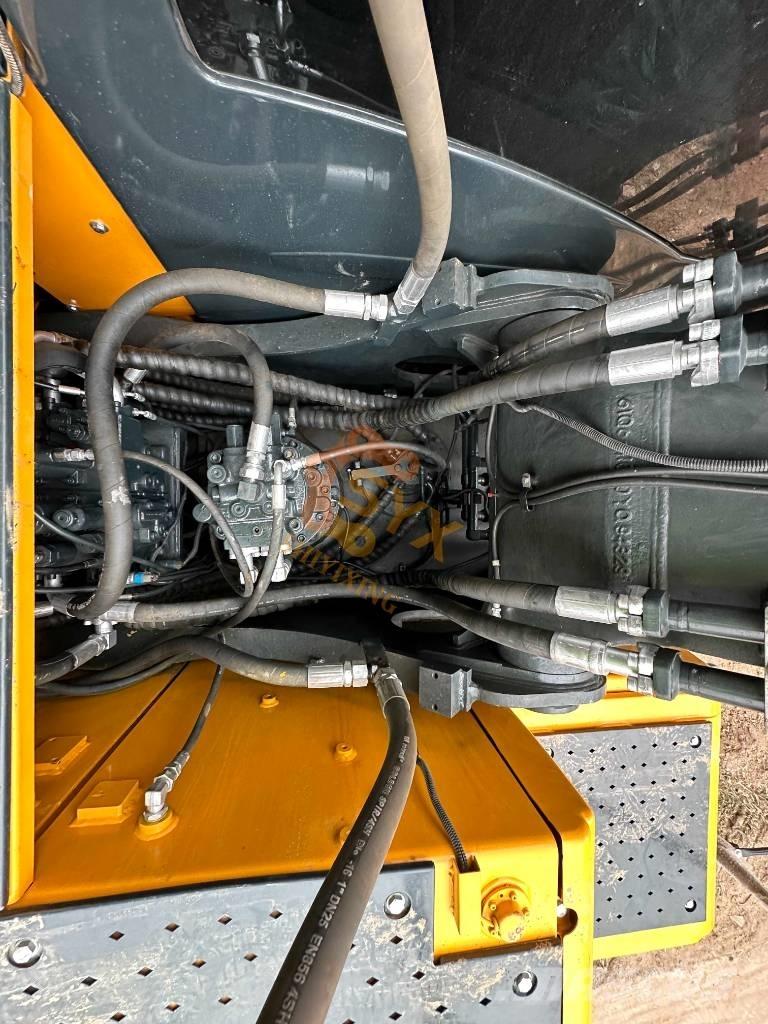 Hyundai Robex 220-9S حفارات زحافة