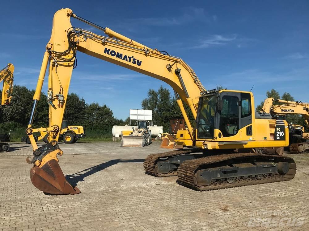 Komatsu PC 210 LC-8 حفارات زحافة