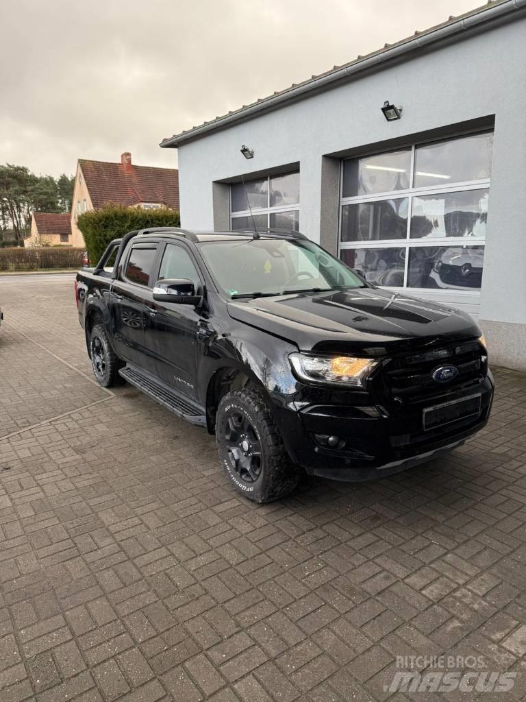 Ford Ranger شاحنات خفيفة/مفصلية الجوانب