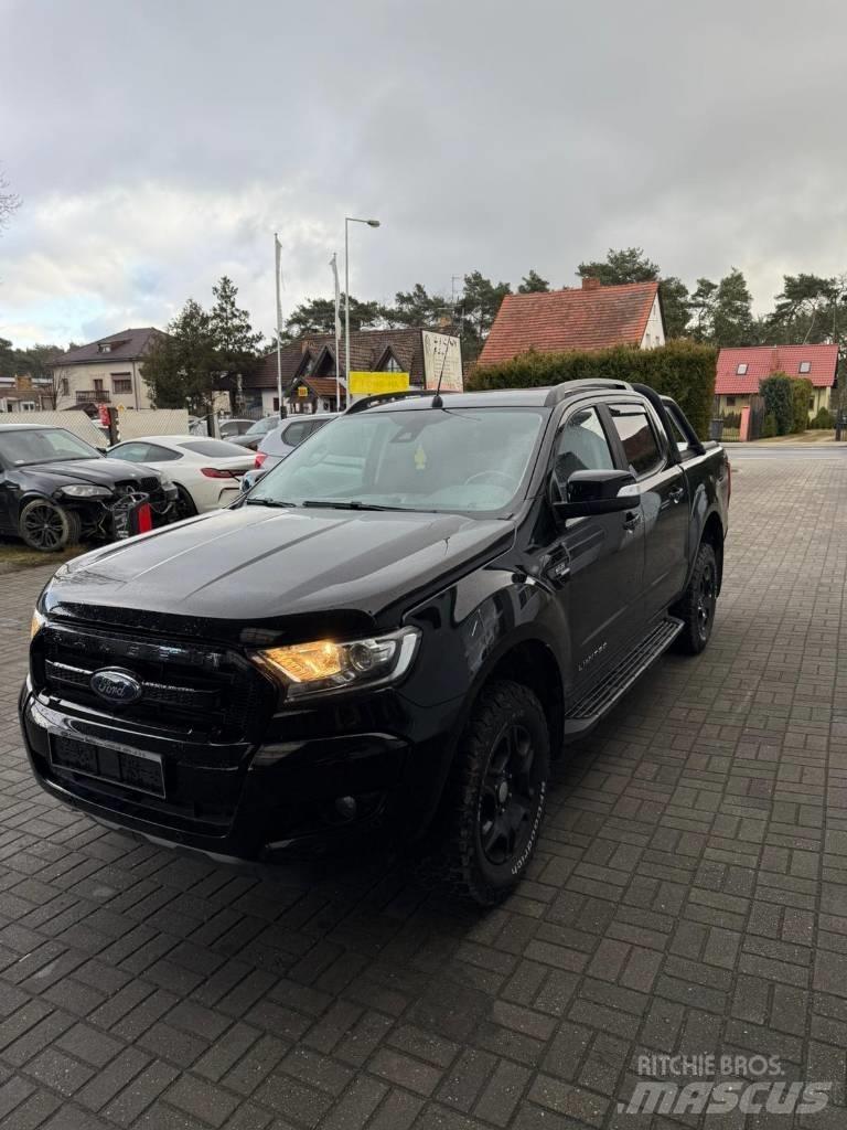 Ford Ranger شاحنات خفيفة/مفصلية الجوانب