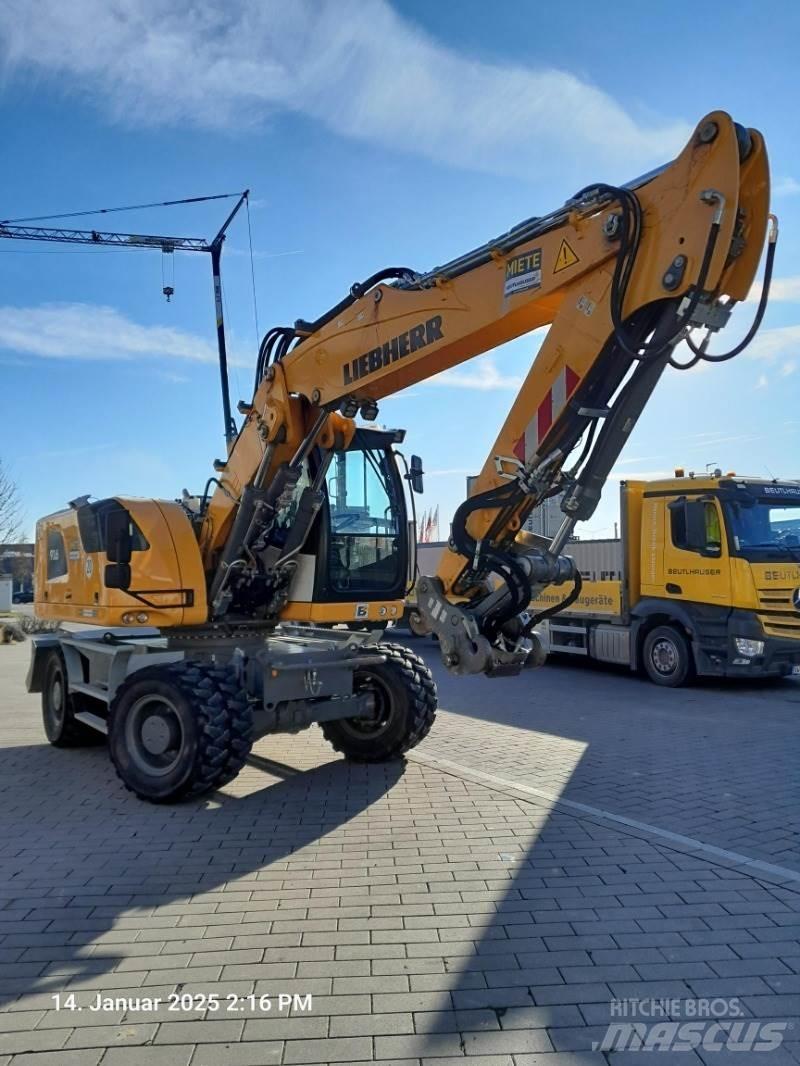 Liebherr A916 حفارات بعجل