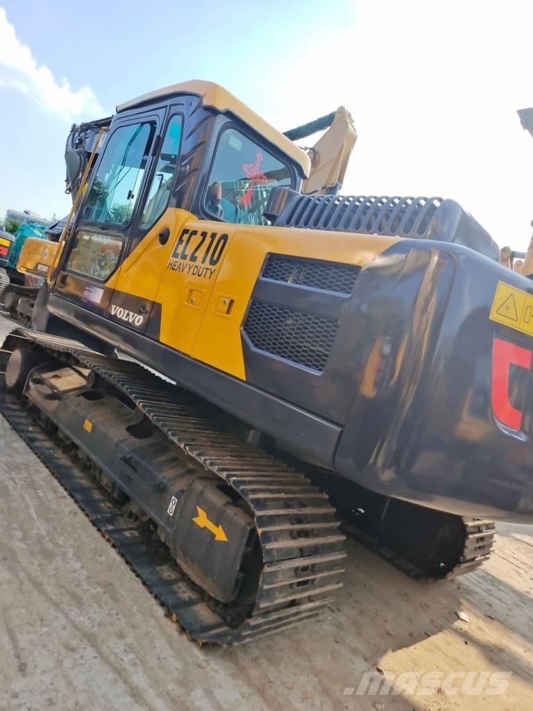 Volvo EC 210 D حفارات زحافة