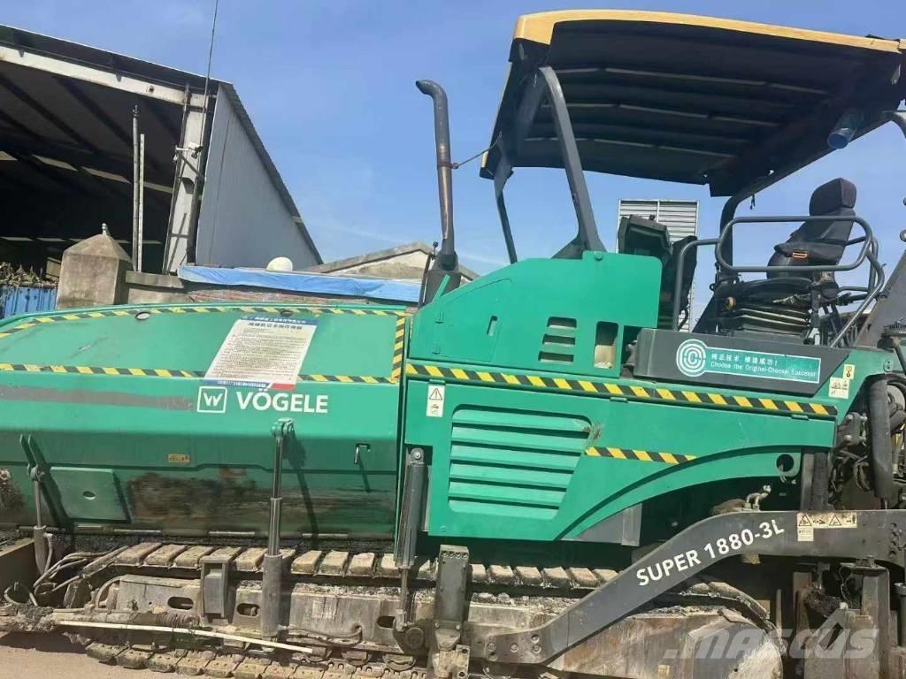 Vögele 1880-2l معدات السفلتة