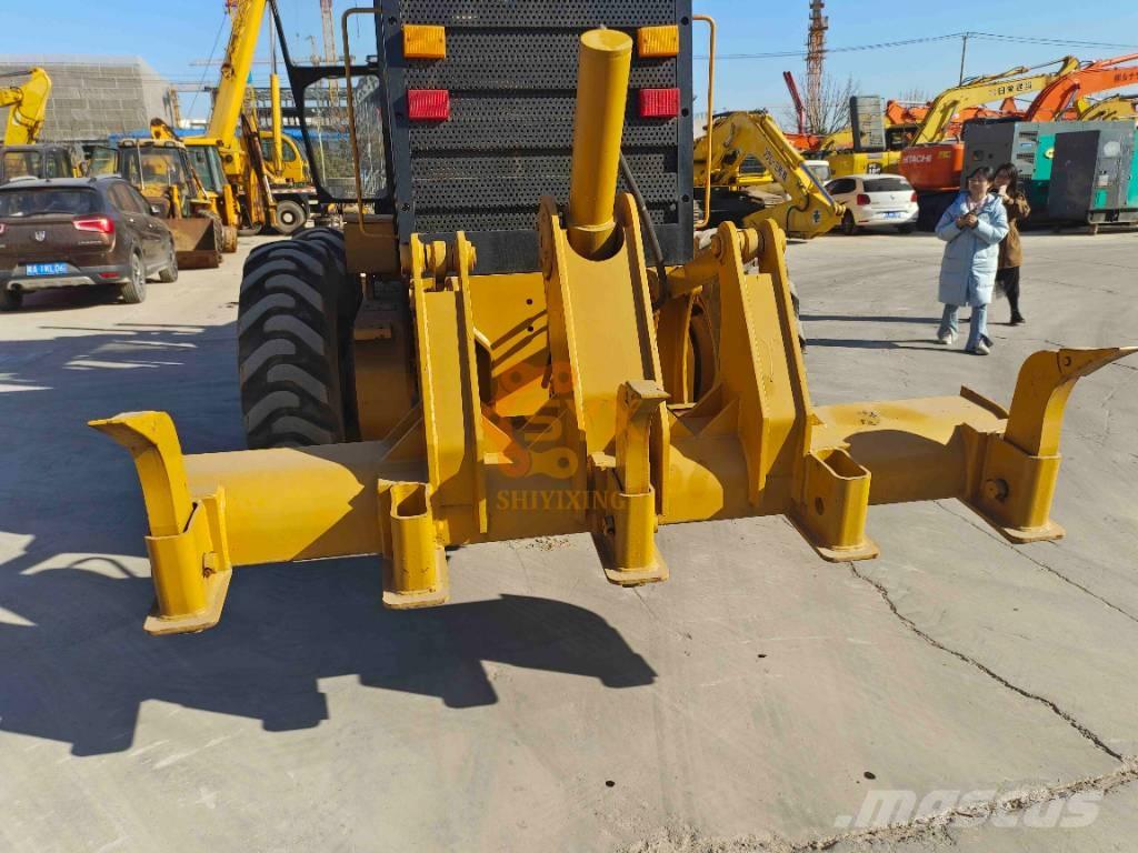 CAT 140 H معدات تمهيد الطرق