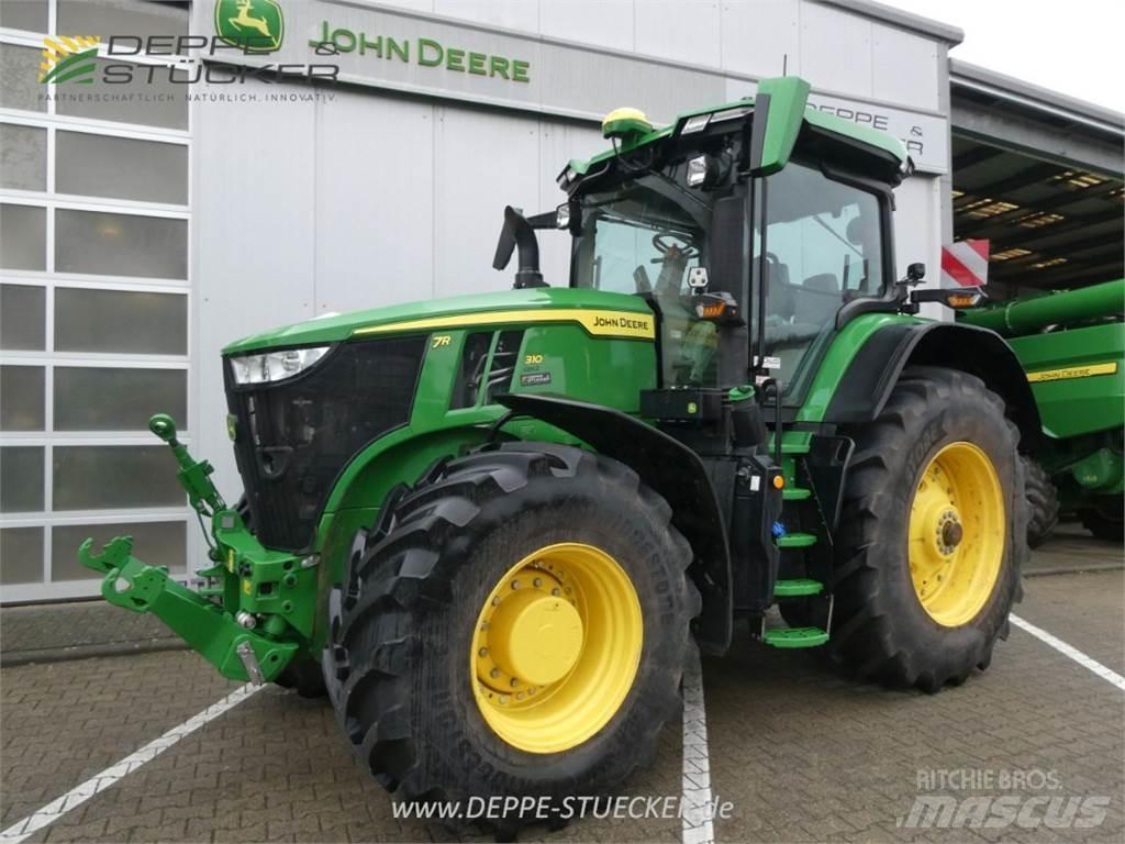 John Deere 7R 310 الجرارات