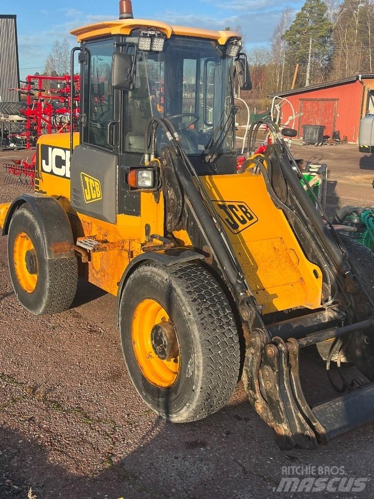 JCB 411 HT لوادر بعجل