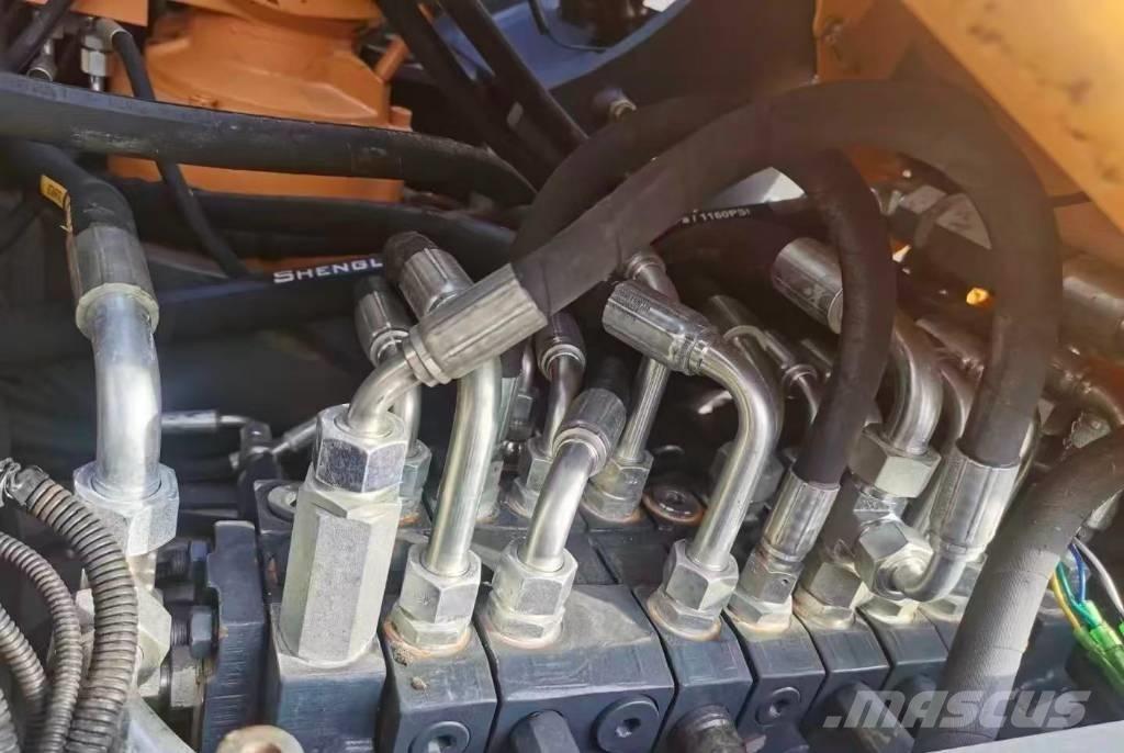  新源 75 حفارات بعجل