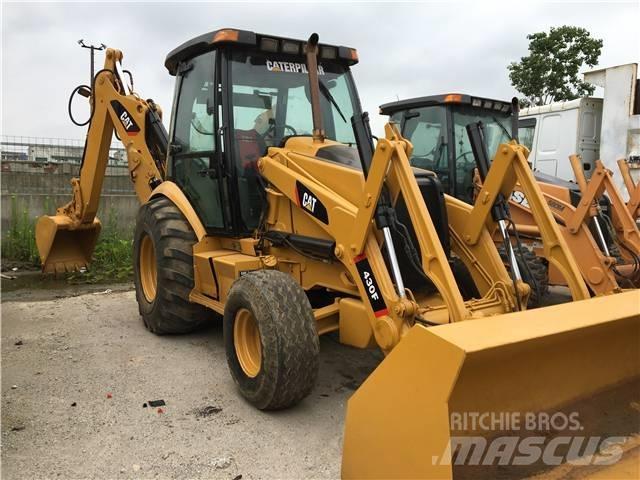 CAT 430 F لوادر ذات جرافات عكسية