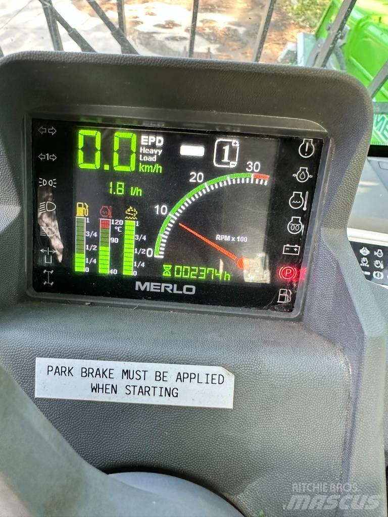Merlo 42.7 معدات مناولة لأغراض الزراعة