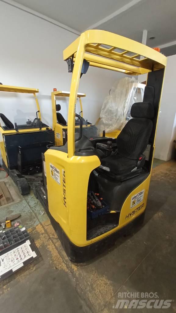 Hyster R 1.6 شاحنة مناولة