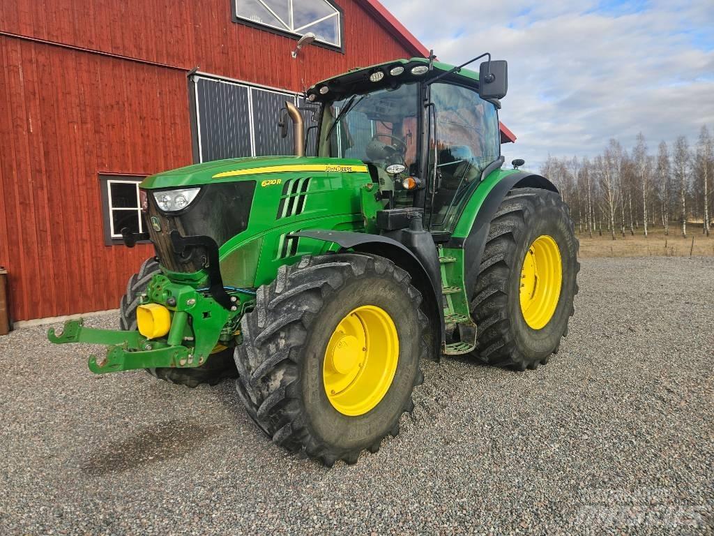 John Deere 6210 R الجرارات