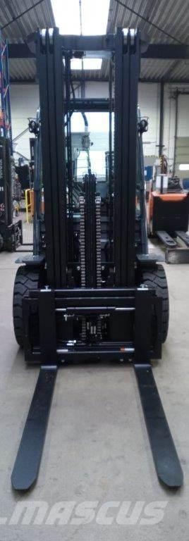 Toyota 52-8FDJF35 شاحنات الديزل