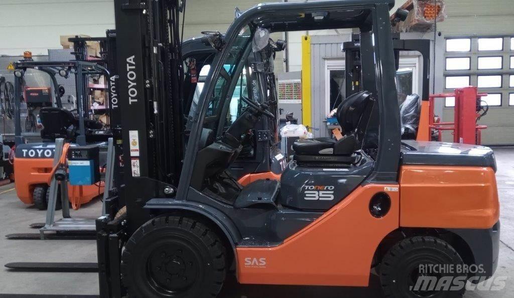 Toyota 52-8FDJF35 شاحنات الديزل