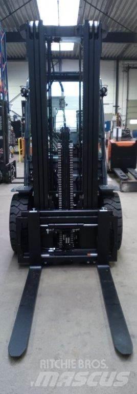 Toyota 52-8FDJF35 شاحنات الديزل